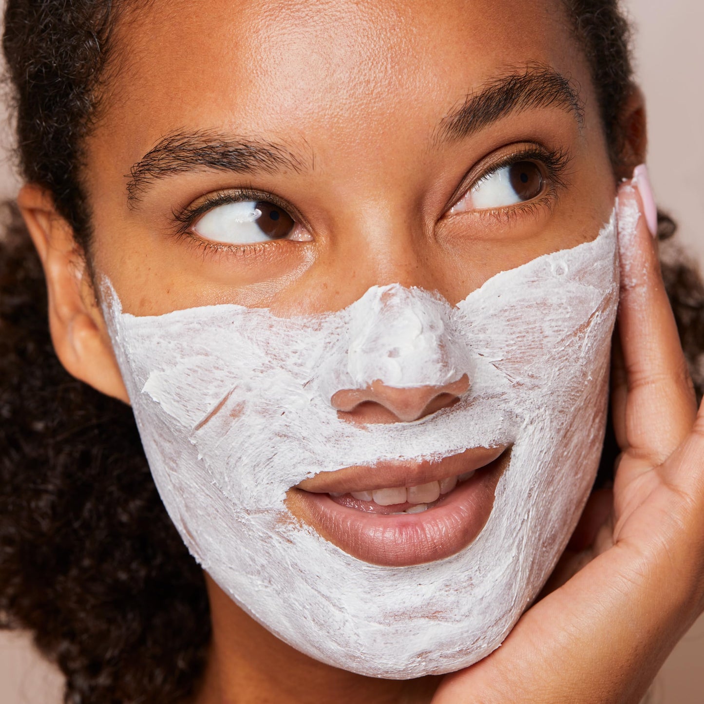 Clarins V-Facial Intensive Wrap Face Mask | Award-Winning Facial Contouring Mask | Visibly Reduces Puffiness and Swelling Caused by Stress,Heat and Hormonal Changes